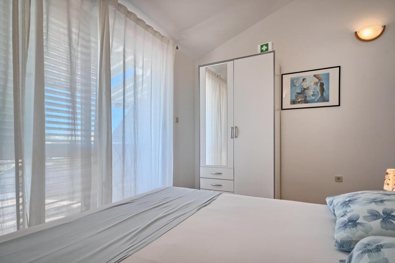 Apartmani Ticic Трогір Екстер'єр фото